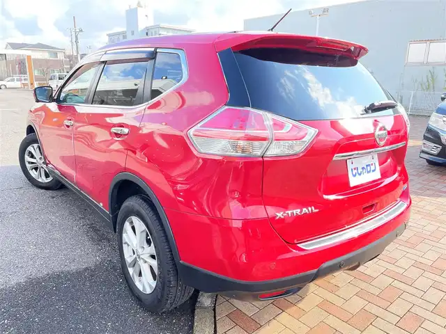 日産 エクストレイル 20X エマージェンシーブレーキ 新潟県 2014(平26)年 7.6万km バーニングレッド (株)IDOMが運営する【じしゃロン新潟店】の自社ローン専用車両になります。/こちらは現金またはオートローンご利用時の価格です。自社ローンご希望の方は別途その旨お申付け下さい/プッシュスタート/スマートキー/スペアキー１本付き/純正ナビ/ワンセグテレビ(走行時視聴不可)/Bluetooth接続可能/CD、DVD、AM、FM視聴可能/全方位カメラ/クルーズコントロール/ドライブレコーダー/ETC/シートヒーター(D席N席)/リモコンオートバックドア/本革巻きステアリング/ウインカーミラー/純正AW