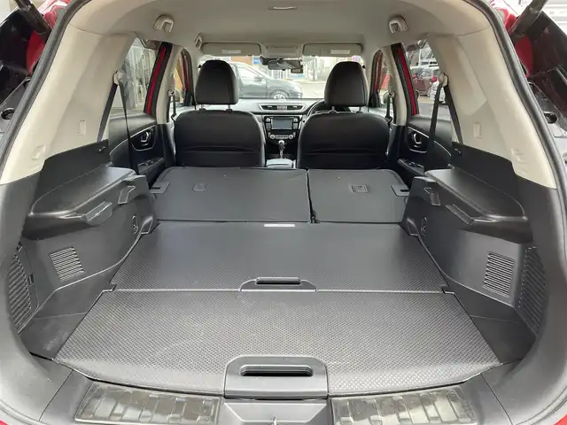 日産 エクストレイル 20X エマージェンシーブレーキ 新潟県 2014(平26)年 7.6万km バーニングレッド (株)IDOMが運営する【じしゃロン新潟店】の自社ローン専用車両になります。/こちらは現金またはオートローンご利用時の価格です。自社ローンご希望の方は別途その旨お申付け下さい/プッシュスタート/スマートキー/スペアキー１本付き/純正ナビ/ワンセグテレビ(走行時視聴不可)/Bluetooth接続可能/CD、DVD、AM、FM視聴可能/全方位カメラ/クルーズコントロール/ドライブレコーダー/ETC/シートヒーター(D席N席)/リモコンオートバックドア/本革巻きステアリング/ウインカーミラー/純正AW