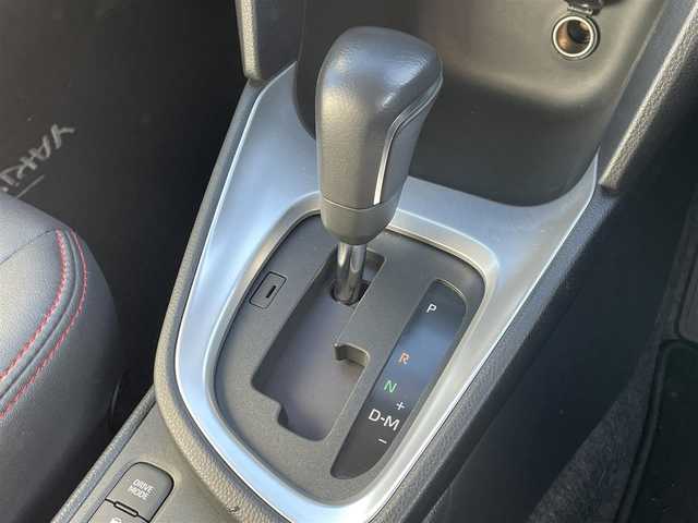 トヨタ ヤリスクロス G 滋賀県 2022(令4)年 3万km ブラックマイカ 純正8インチディスプレイオーディオ/【Bluetooth/フルセグTV/Apple CarPlay/Android Auto】/ハーフレザーシート/全方位カメラ/追従クルーズコントロール/クリアランスソナー/レーンキープアシスト/LEDヘッドライト/オートマチックハイビーム/衝突被害軽減ブレーキ/ビルトインETC2.0/電動パーキングブレーキ/オートブレーキホールド/MTモード付AT/プッシュスタート/スマートキー/ステアリングリモコン