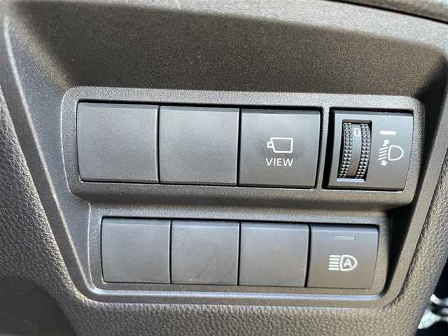 トヨタ ヤリスクロス G 滋賀県 2022(令4)年 3万km ブラックマイカ 純正8インチディスプレイオーディオ/【Bluetooth/フルセグTV/Apple CarPlay/Android Auto】/ハーフレザーシート/全方位カメラ/追従クルーズコントロール/クリアランスソナー/レーンキープアシスト/LEDヘッドライト/オートマチックハイビーム/衝突被害軽減ブレーキ/ビルトインETC2.0/電動パーキングブレーキ/オートブレーキホールド/MTモード付AT/プッシュスタート/スマートキー/ステアリングリモコン