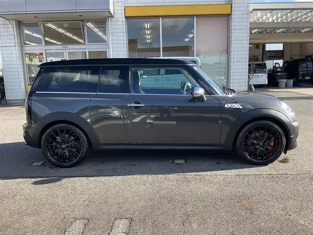 ＭＩＮＩ ミニ クラブマン クーパー S 滋賀県 2011(平23)年 1.5万km エクリプス・グレー・メタリック 1600ccターボ車/ジョンクーパーワークスブレーキキット/ジョンクーパーワークス18インチホイール/カロッツェリア7インチナビ/ワンセグテレビ、CD/ETC/パドルシフト/HIDヘッドライト/フォグランプ/純正フロアマット/取扱説明書/保証書