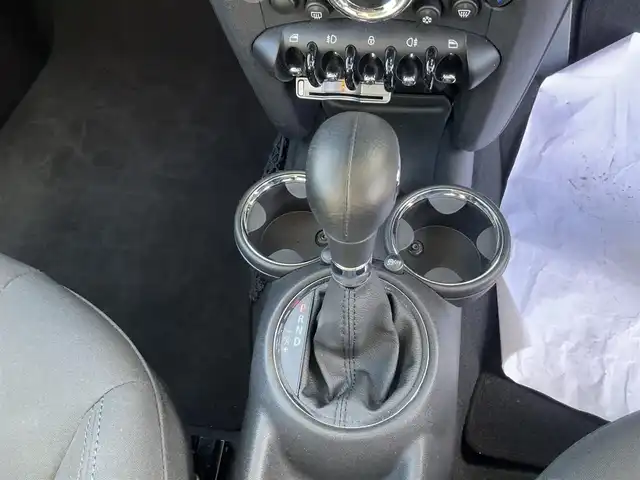 ＭＩＮＩ ミニ クラブマン クーパー S 滋賀県 2011(平23)年 1.5万km エクリプス・グレー・メタリック 1600ccターボ車/ジョンクーパーワークスブレーキキット/ジョンクーパーワークス18インチホイール/カロッツェリア7インチナビ/ワンセグテレビ、CD/ETC/パドルシフト/HIDヘッドライト/フォグランプ/純正フロアマット/取扱説明書/保証書