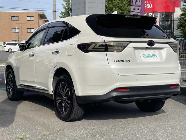 トヨタ ハリアー プレミアム スタイルノアール 群馬県 2020(令2)年 6.6万km ホワイトパールクリスタルシャイン ワンオーナー/純正9インチSDナビ(AM/FM/CD/DVD/BT)/フルセグTV/バックカメラ/ビルトインETC2.0/オートクルーズコントロール/横滑り防止装置/車線逸脱防止アラート/電子パーキングブレーキ/LEDヘッドライト/オートライト/オートハイビーム/純正フロアマット/ハーフレザーシート/パワーシート(D席)/純正フロアマット/純正リアテール車載/スマートキー×2/プッシュスタート/取扱説明書/保証書