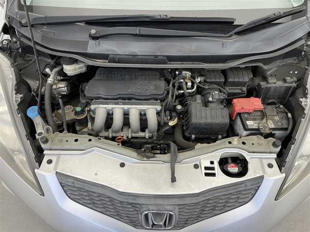 ホンダ フィット G ハイウェイ エディション 滋賀県 2008(平20)年 6.9万km スーパープラチナメタリック 禁煙車/純正インターナビ/【ワンセグＴＶ/CD/DVD】/バックカメラ/ＥＴＣ/コンフォートビューパッケージ/Ｆパッケージ/ハーフシェイドフロントウィンドウ/ステアリングスイッチ/キーレス/ドアバイザー/純正フロアマット