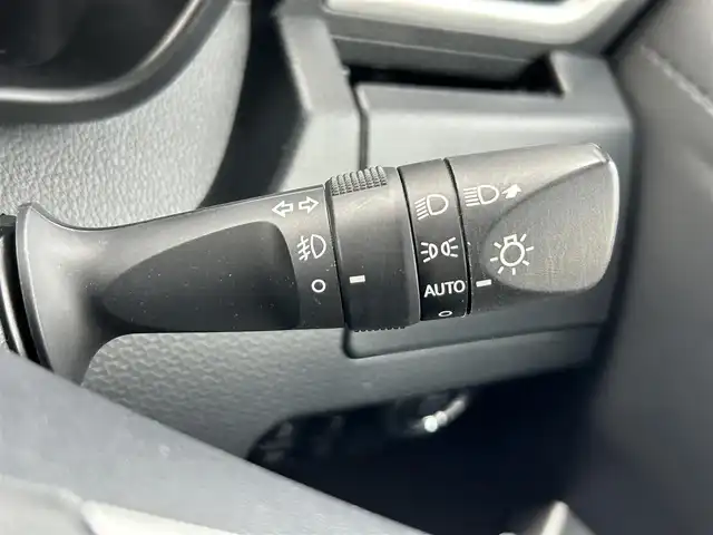 トヨタ ルーミー カスタムG 奈良県 2020(令2)年 4.7万km パールホワイトⅢ モデリスタエアロ/両側パワースライドドア/社外ディスプレイオーディオ(CD/DVD/AM・FM/BT)/ETC/前方ドラレコ/スマアシ/クルーズコントロール/衝突回避支援ブレーキ機能/ブレーキ制御付き誤発進抑制機能/車線逸脱警報機能/ふらつき警報/路側逸脱警報/純正14インチアルミホイール/LEDヘッドライト/本革巻きステアリング/後席サンシェード