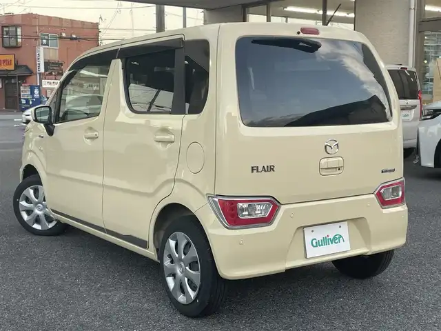 マツダ フレア ハイブリッドXG 茨城県 2023(令5)年 0.8万km シフォンアイボリーM ワンオーナー/衝突被害軽減ブレーキ/レーンキープアシスト/パーキングアシスト/社外オーディオ[DPX-U760BT]/　(AM/FM/CD/Bluetooth/AUX/iPod)/アイドリングストップ/オートライト/ライトレベライザー/シートヒーター/スマートキー/スペアキー/プッシュスタート/ドライブレコーダー/横滑り防止装置/電格ミラー/純正フロアマット/ドアバイザー