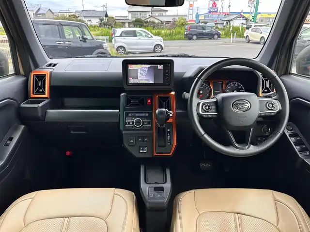 ダイハツ タフト G ターボ 宮城県 2021(令3)年 2.8万km サンドベージュメタリック スカイフィールトップ/ルーフレール/Terzoルーフキャリア/スマートアシスト/・衝突警報機能/・衝突回避支援ブレーキ/・ブレーキ制御機能付誤発進抑制機能/・車線逸脱抑制制御機能/・車線逸脱警報機能/・路側逸脱警報機能/・先行車発進お知らせ機能/・アダプティブドライビングビーム/・全車速追従機能付アダプティブクルーズコントロール/・ふらつき警報/・標識認識機能/・レーンキープコントロール/・コーナーセンサー/純正ナビ（NSZN-W71D）/・CD/DVD/・Bluetooth/・フルセグTV/バックカメラ/ビルトインETC/ドライブレコーダー/シートヒーター/シートカバー/革巻きステアリング/ステアリングスイッチ/電動パーキングブレーキ/ブレーキホールド/LEDヘッドランプ/フォグランプ/オートライト/スマートキー＆プッシュスタート/電動格納ミラー/フロアマット/W/サイド/カーテンエアバッグ/純正15インチAW車載（サマータイヤ）