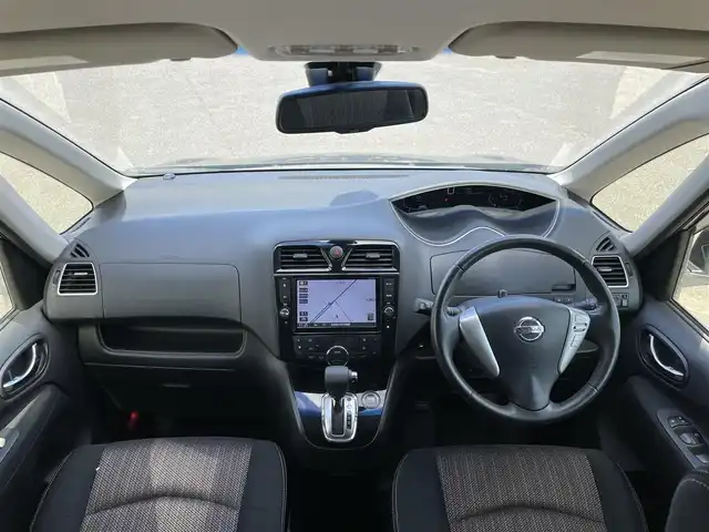 日産 セレナ ハイウェイスター Aセーフティ 道央・札幌 2014(平26)年 7.7万km タイガーアイブラウン ４WD/純正メーカーナビ/CD/DVD/BT/フルセグ/純正フリップダウンモニター/エマージェンシーブレーキ/横滑り防止装置/クルーズコントロール/レーンキープアシスト/クリアランスソナー/アラウンドビューモニター/ビルトインETC/自動防眩ミラー/アイドリングストップ/ECOMODE/両側パワースライドドア/プッシュスタート/スマートキー/LEDヘッドライト/オートライト/フォグランプ/電動格納ミラー/ウィンカーミラー/純正フロアマット/ドアバイザー/純正エンジンスターター