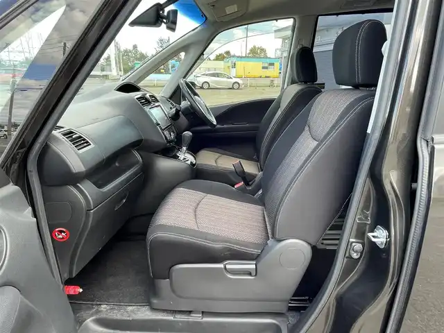 日産 セレナ ハイウェイスター Aセーフティ 道央・札幌 2014(平26)年 7.7万km タイガーアイブラウン ４WD/純正メーカーナビ/CD/DVD/BT/フルセグ/純正フリップダウンモニター/エマージェンシーブレーキ/横滑り防止装置/クルーズコントロール/レーンキープアシスト/クリアランスソナー/アラウンドビューモニター/ビルトインETC/自動防眩ミラー/アイドリングストップ/ECOMODE/両側パワースライドドア/プッシュスタート/スマートキー/LEDヘッドライト/オートライト/フォグランプ/電動格納ミラー/ウィンカーミラー/純正フロアマット/ドアバイザー/純正エンジンスターター
