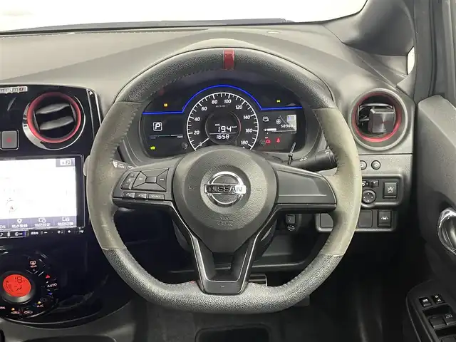 日産 ノート e－パワー ニスモ 埼玉県 2020(令2)年 5.9万km ダークメタルグレー 社外ナビ（9インチ）/Bluetooth、TV、CD、DVD、SD、USB、HDMI、AppleCarPlay、AndroidAuto/ニスモ専用アルカンターラシート/ニスモ専用本革アルカンターラ3本スポーク/アラウンドビューモニター/インテリジェントルームミラー/オートライト/ハイビームアシスト/ヒルスタートアシスト/踏み間違い防止アシスト/車線逸脱警報/プッシュスタート/ETC