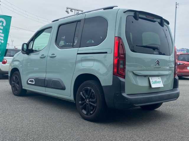 シトロエン ベルランゴ シャイン 兵庫県 2020(令2)年 11.6万km ライトブルー 純正ディスプレイオーディオ/(AppleCarplay/AndroidAuto)/(AM/FM/BT)/バックカメラ/クルーズコントロール/サンルーフ/プッシュスタート/両側スライドドア/ETC/LEDヘッドライト/オートライト/オートハイビーム/コーナーセンサー/ブラインドスポットモニター/パドルシフト/電動格納ミラー/ルーフレール