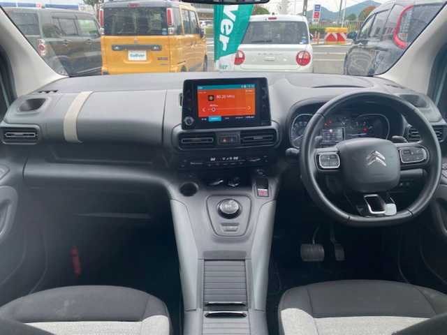 シトロエン ベルランゴ シャイン 兵庫県 2020(令2)年 11.6万km ライトブルー 純正ディスプレイオーディオ/(AppleCarplay/AndroidAuto)/(AM/FM/BT)/バックカメラ/クルーズコントロール/サンルーフ/プッシュスタート/両側スライドドア/ETC/LEDヘッドライト/オートライト/オートハイビーム/コーナーセンサー/ブラインドスポットモニター/パドルシフト/電動格納ミラー/ルーフレール