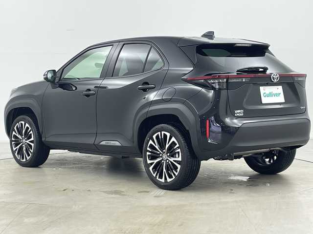 トヨタ ヤリスクロス ハイブリッド Z 道央・札幌 2025(令7)年 0.1千km ブラックマイカ ・4WD　/・寒冷地仕様/・純正ディスプレイオーディオナビ&BT&USB&TV　/・パノラミックビューモニター/・バックカメラ/・トヨタセーフティセンス/・レーダークルーズコントロール/・レーンキープアシスト/・ブラインドスポットモニター/・コーナーセンサー/・D席パワーシート/・前席シートヒーター/・ハーフレザーシート/・ステアリングヒーター/・ステアリングスイッチ/・LEDヘッドライト/・オートライト/・オートマチックハイビーム/・スマートキー