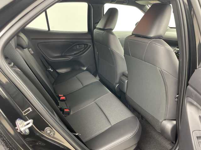 トヨタ ヤリスクロス ハイブリッド Z 道央・札幌 2025(令7)年 0.1千km ブラックマイカ ・4WD　/・寒冷地仕様/・純正ディスプレイオーディオナビ&BT&USB&TV　/・パノラミックビューモニター/・バックカメラ/・トヨタセーフティセンス/・レーダークルーズコントロール/・レーンキープアシスト/・ブラインドスポットモニター/・コーナーセンサー/・D席パワーシート/・前席シートヒーター/・ハーフレザーシート/・ステアリングヒーター/・ステアリングスイッチ/・LEDヘッドライト/・オートライト/・オートマチックハイビーム/・スマートキー