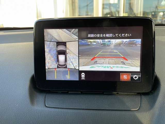 マツダ マツダ２ 15S ブラックトーンED 静岡県 2021(令3)年 3.4万km スノーフレイクホワイトパールマイカ 純正ナビ/AM/FM/USB/CD/DVD/AUX/フルセグTV/Bluetooth/主要装備/・全方位カメラ　/・コーナーセンサー　/・レーダークルーズコントロール　/・ドライブレコーダー　/・デジタルインナーミラー　/・ヘッドアップディスプレイ　/・パドルシフト/・ステアリングリモコン　/・プッシュスタート/・スマートキー/・プッシュスタート/・横滑り防止装置/・レーンキープ/・アイドリングストップ/・純正アルミホイール/・純正フロアマット/・スマートブレーキ/・４WD