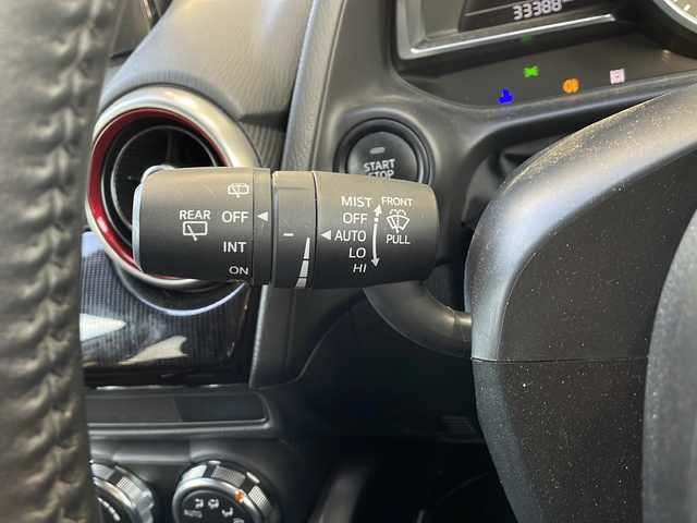 マツダ マツダ２ 15S ブラックトーンED 静岡県 2021(令3)年 3.4万km スノーフレイクホワイトパールマイカ 純正ナビ/AM/FM/USB/CD/DVD/AUX/フルセグTV/Bluetooth/主要装備/・全方位カメラ　/・コーナーセンサー　/・レーダークルーズコントロール　/・ドライブレコーダー　/・デジタルインナーミラー　/・ヘッドアップディスプレイ　/・パドルシフト/・ステアリングリモコン　/・プッシュスタート/・スマートキー/・プッシュスタート/・横滑り防止装置/・レーンキープ/・アイドリングストップ/・純正アルミホイール/・純正フロアマット/・スマートブレーキ/・４WD