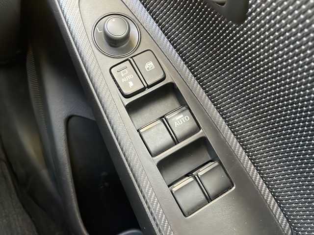 マツダ マツダ２ 15S ブラックトーンED 静岡県 2021(令3)年 3.4万km スノーフレイクホワイトパールマイカ 純正ナビ/AM/FM/USB/CD/DVD/AUX/フルセグTV/Bluetooth/主要装備/・全方位カメラ　/・コーナーセンサー　/・レーダークルーズコントロール　/・ドライブレコーダー　/・デジタルインナーミラー　/・ヘッドアップディスプレイ　/・パドルシフト/・ステアリングリモコン　/・プッシュスタート/・スマートキー/・プッシュスタート/・横滑り防止装置/・レーンキープ/・アイドリングストップ/・純正アルミホイール/・純正フロアマット/・スマートブレーキ/・４WD