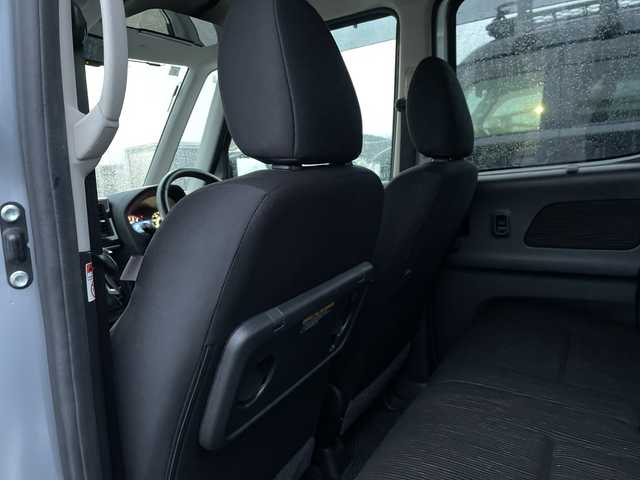 日産 デイズ ルークス ハイウェイスターX 福岡県 2015(平27)年 5.8万km クールシルバー 純正ナビ/【CD.DVD.Bluetooth.フルセグTV】/アラウンドビューモニター/衝突軽減ブレーキ/ETC/片側パワースライドドア/キセノンヘッドライト/オートライト/アイドリングストップ/純正アルミホイール/プッシュスタート/スマートキー