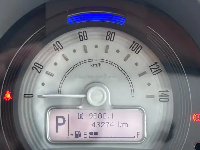 スズキ ラパン S セレクション 茨城県 2018(平30)年 4.3万km フィズブルーパールメタリック/ホワイト ・社外SDナビ(CD/DVD/BT/TV/FM/AM)/・ETC/・衝突被害軽減システム/・前席シートヒーター/・ステアリングスイッチ/・純正フロアマット/・純正ドアバイザー/・プッシュスタート/・アイドリングストップ