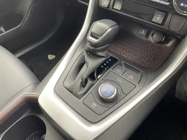 トヨタ ＲＡＶ４ ハイブリッドG 福井県 2020(令2)年 3.2万km ホワイトパールクリスタルシャイン 純正ディスプレイオーディオ　/バックカメラ　/ビルトインETC2.0 /アダプティブクルーズコントロール　/トヨタセーフティーセンス　/前席シートヒーター　/パワーバックドア　/MTモード付きAT/前後コーナーセンサー　/サンルーフ　/スペアキー　/前後ドライブレコーダー　/運転席パワーシート/ステアリングヒーター