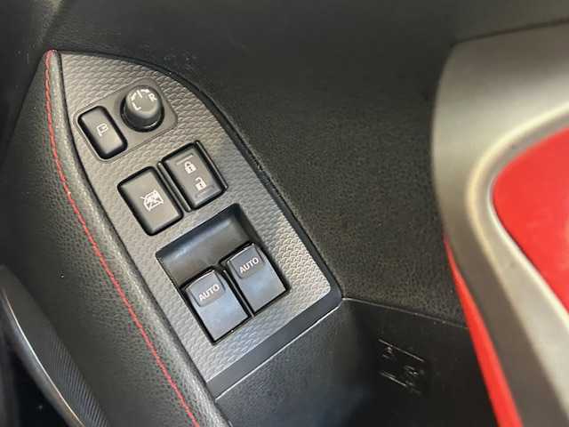 トヨタ ８６ GT 静岡県 2012(平24)年 9.8万km クリスタルブラックシリカ (株)IDOMが運営する【じしゃロン浜松店】の自社ローン専用車両になりますこちらは現金またはオートローンご利用時の価格です。自社ローンご希望の方は別途その旨お申付け下さい/社外ナビ（AVIC-ZH99）/CD/DVD/AM/FM/Bluetooth/フルセグテレビ/スマートキー/パドルシフト/社外スロットルコントローラー/バックカメラ/社外マフラー/ドアバイザー/フォグランプ