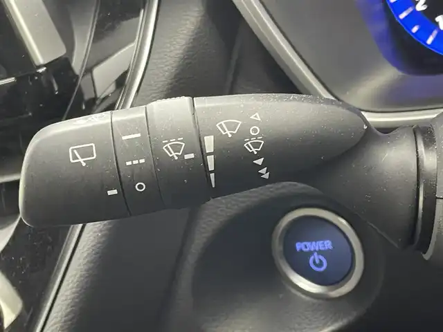 トヨタ カローラ クロス ハイブリッド Z 茨城県 2023(令5)年 3.4万km スパークリングブラックパールクリスタルシャイン 純正DA/バックカメラ/フルセグ/ナビキット/AC100V/衝突被害軽減ブレーキ/車線逸脱抑制装置/レーダークルーズコントロール/オートマチックハイビーム/クリアランスソナー/BSM/ETC2.0/ドラレコ/シートヒーター/純正18インチAW/LEDヘッドライト/スマートキー