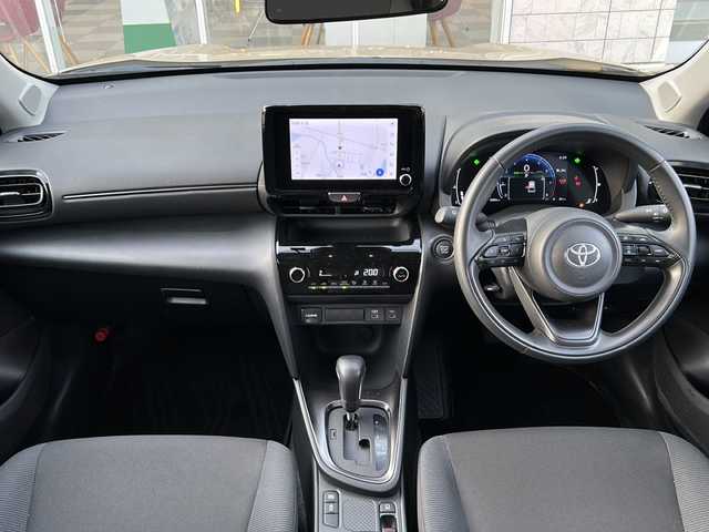 トヨタ ヤリスクロス G 茨城県 2024(令6)年 0.6万km ベージュ ワンオーナー/純正ディスプレイオーディオ＆ナビ機能付き/(地デジTV・BT・USB・ラジオ再生)/レーダークルーズコントロール/レーンアシスト/プリクラッシュセーフティ/コーナーセンサー/バックカメラ/ドライブレコーダー/ETC/オートライト/LEDヘッドライト/純正16inアルミホイール/スマートキー/スペアキー/取扱説明書/保証書