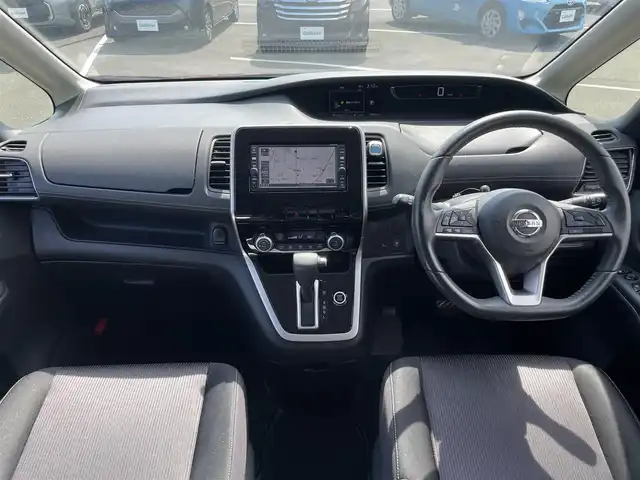 日産 セレナ ハイウェイスター 茨城県 2017(平29)年 5.6万km マルーンレッド 2トーン 純正ナビ/【ウォークマン・USB・SD・ラジオ・TV・BT・CD・iPod・VTR・AUX】/クルコン/ETC/Bカメラ/片側パワスラ/アイドリングストップ/ステリモ/オートライト/ヘッドライトレベライザー/Fフォグ/後席AAC/純正フロアマット/純正アルミホイール/電格ミラー/ウインカーミラー/ドアバイザー