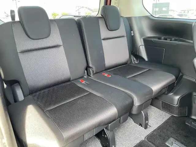日産 セレナ ハイウェイスター 茨城県 2017(平29)年 5.6万km マルーンレッド 2トーン 純正ナビ/【ウォークマン・USB・SD・ラジオ・TV・BT・CD・iPod・VTR・AUX】/クルコン/ETC/Bカメラ/片側パワスラ/アイドリングストップ/ステリモ/オートライト/ヘッドライトレベライザー/Fフォグ/後席AAC/純正フロアマット/純正アルミホイール/電格ミラー/ウインカーミラー/ドアバイザー