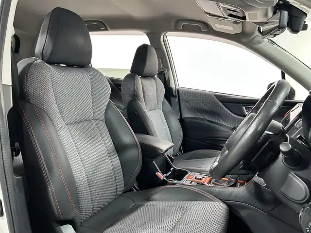 スバル フォレスター X－ブレイク 大阪府 2019(平31)年 4万km クリスタルホワイトP 純正ナビＴＶ　４ＷＤ　ルーフレール　バックカメラ　ＥＴＣ　シートヒーター　クルーズコントロール　パワーシート　レーンアシスト　デジタルインナーミラー　オートライト　ＬＥＤヘッドライト　フォグランプ