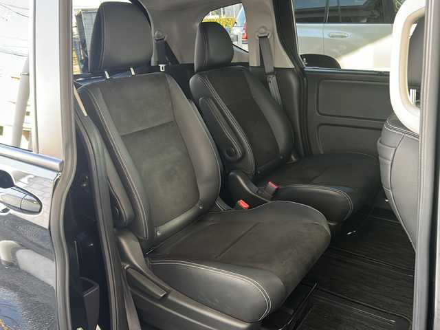 ホンダ フリード ハイブリット モデューロX 神奈川県 2023(令5)年 2.1万km クリスタルブラックパール 純正ナビ（CD/DVD/AM/FM/SD/BT/フルセグTV)/バックカメラ/前後ドライブレコーダー/レーダークルーズコントロール/ETC2.0/KYBサスペンション/両側パワースライドドア/レーンキープアシスト/横滑り防止装置/コーナーセンサー/プリクラッシュ/ハーフレザーシート/エンジンスタートボタン/オートライト/純正フロアマット/純正アルミホイール/スペアキー×１/保証書/取扱説明書