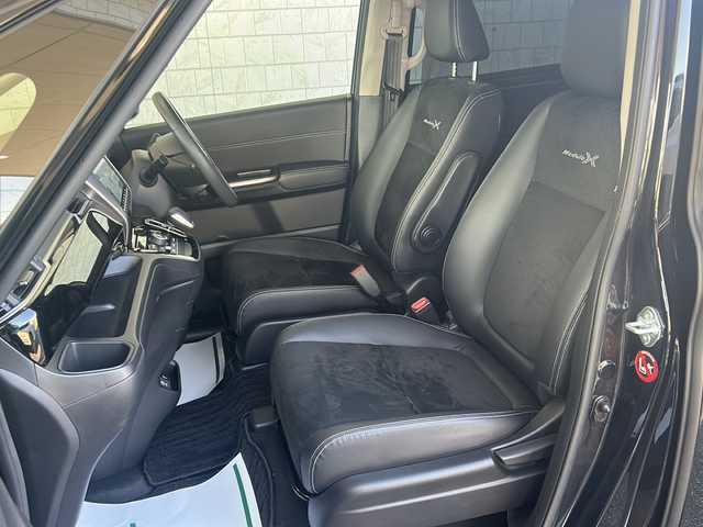 ホンダ フリード ハイブリット モデューロX 神奈川県 2023(令5)年 2.1万km クリスタルブラックパール 純正ナビ（CD/DVD/AM/FM/SD/BT/フルセグTV)/バックカメラ/前後ドライブレコーダー/レーダークルーズコントロール/ETC2.0/KYBサスペンション/両側パワースライドドア/レーンキープアシスト/横滑り防止装置/コーナーセンサー/プリクラッシュ/ハーフレザーシート/エンジンスタートボタン/オートライト/純正フロアマット/純正アルミホイール/スペアキー×１/保証書/取扱説明書