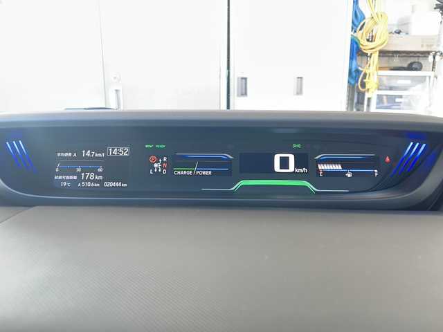 ホンダ フリード ハイブリット モデューロX 神奈川県 2023(令5)年 2.1万km クリスタルブラックパール 純正ナビ（CD/DVD/AM/FM/SD/BT/フルセグTV)/バックカメラ/前後ドライブレコーダー/レーダークルーズコントロール/ETC2.0/KYBサスペンション/両側パワースライドドア/レーンキープアシスト/横滑り防止装置/コーナーセンサー/プリクラッシュ/ハーフレザーシート/エンジンスタートボタン/オートライト/純正フロアマット/純正アルミホイール/スペアキー×１/保証書/取扱説明書