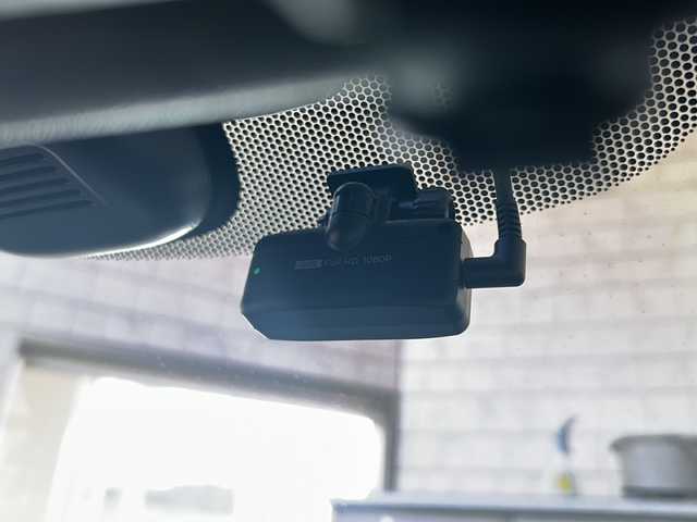 ホンダ フリード ハイブリット モデューロX 神奈川県 2023(令5)年 2.1万km クリスタルブラックパール 純正ナビ（CD/DVD/AM/FM/SD/BT/フルセグTV)/バックカメラ/前後ドライブレコーダー/レーダークルーズコントロール/ETC2.0/KYBサスペンション/両側パワースライドドア/レーンキープアシスト/横滑り防止装置/コーナーセンサー/プリクラッシュ/ハーフレザーシート/エンジンスタートボタン/オートライト/純正フロアマット/純正アルミホイール/スペアキー×１/保証書/取扱説明書