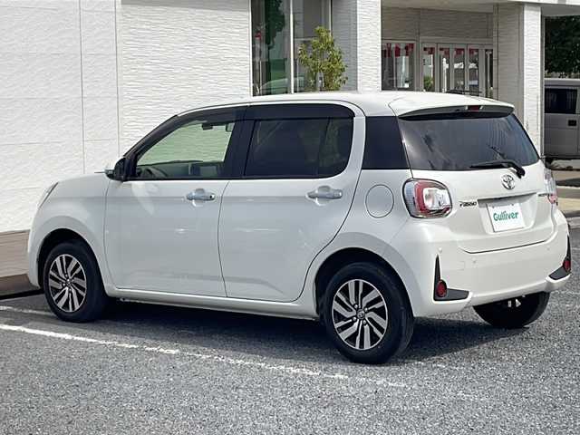 トヨタ パッソ モーダ　Gパッケージ 千葉県 2022(令4)年 0.7万km パールホワイトⅢ ナビＮＳＣＮ－Ｗ６８　バックカメラ　ドラレコ　スマートキー　プッシュスタート　フロアマット　スマートアシスト　オートマチックハイビーム　ＬＥＤライト　オートライト　前後ソナー　１４インチアルミホイール