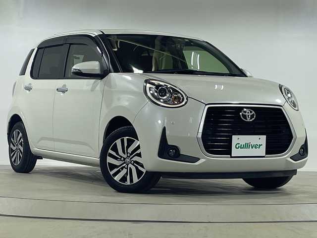 トヨタ パッソ モーダ　Gパッケージ 神奈川県 2022(令4)年 0.7万km パールホワイトⅢ ナビＮＳＣＮ－Ｗ６８/バックカメラ/ドラレコ/スマートキー/プッシュスタート/スマートアシスト/オートマチックハイビーム/ＬＥＤライト/オートライト/前後ソナー/１４インチアルミホイール/フロアマット