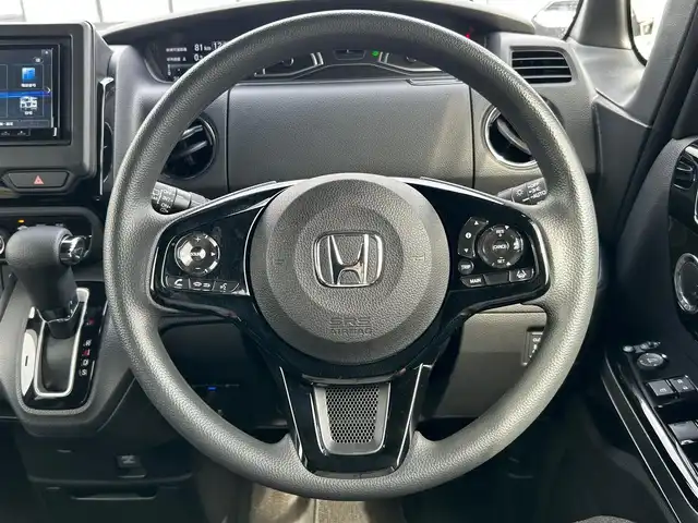 ホンダ Ｎ ＢＯＸ カスタム L 大阪府 2023(令5)年 1.8万km クリスタルブラックパール 社外メモリナビ/・CD/DVD/BT/フルセグ/ホンダセンシング/・衝突軽減ブレーキ/・追従クルコン/・車線維持支援システム/・誤発信抑制/・標識認識機能/・歩行者事故低減ステアリング/両側パワースライドドア/ＬＥＤライト/バックカメラ/純正アルミ/スマート/ＥＴＣ