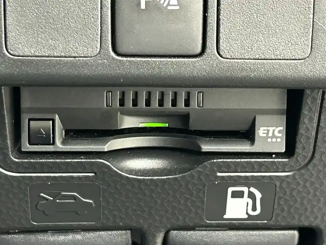 トヨタ ルーミー G 岡山県 2025(令7)年 0.1万km クールバイオレットクリスタルシャイン 純正9インチディスプレイオーディオ/【フルセグ/CarPlay/USB】/両側パワースライドドア/バックカメラ/純正フロアマット/オートライト/LEDヘッドライト/オートハイビーム/レーンキープアシスト/コーナーセンサー(前後)/踏み間違い防止装置/スペアキー/HDMI接続