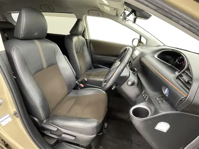 トヨタ シエンタ ハイブリッド G クエロ 熊本県 2020(令2)年 4.1万km ベージュ 禁煙車　/ワンオーナー/社外ナビMDV-S707W（CD・DVD・フルセグ・BT・SD・ipod）　/社外前後ドライブレコーダー（ZDRー０１５）　/バックカメラ　/クルーズコントロール/両側パワースライドドア　/ビルトインＥＴＣ　/前席シートヒーター　/ステアリングヒーター　/衝突軽減ブレーキ　/レーンキープアシスト　/レーンデェパーチャアラート/駐車時支援パーキングサポートシステム/先行車発進お知らせ機能/横滑り防止/前後クリアランスソナー/ハーフレザーシート/純正フロアマット/オートライト/LEDヘッドライト/オートマチックハイビーム/フォグランプ/スマートキー/プッシュスタート/スペアキー1本/保証書/取扱説明書