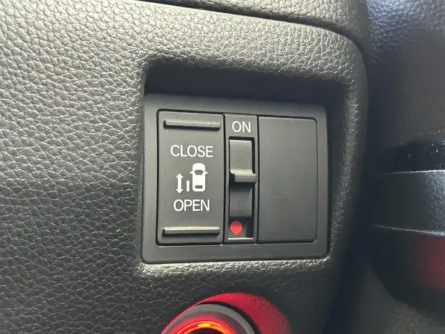 ホンダ Ｎ ＢＯＸ カスタム L 福岡県 2021(令3)年 5万km プラチナホワイトパール ホンダセンシング/アダプティブクルーズコントロール/レーンキープアシスト/片側パワースライドドア/gathersナビ/フルセグTV/バックカメラ/Bluetooth/前席シートヒーター/LEDヘッドライト/純正14インチアルミホイール/ETC/取扱説明書/保証書