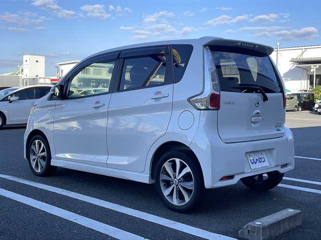 日産 デイズ ハイウェイスターG 熊本県 2014(平26)年 8.6万km ホワイトパール (株)IDOMが運営する【じしゃロン熊本店】の自社ローン専用車両になります。こちらは現金ご利用時の価格です。自社ローンご希望の方は別途その旨お申付け下さい　/全方位カメラ/アイドリングストップ/HIDヘッドライト/オートライト/スマートキー/プッシュスタート/純正15インチアルミホイール