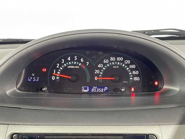 トヨタ シエンタ X LTD 沖縄県 2009(平21)年 8.6万km ライトグリーンメタリック 禁煙車　/７人乗り　/社外ディスプレイオーディオ/（ＢＴ，ＣＤ，ＵＳＢ，ＡｐｐｌｅＣａｒＰｌａｙ）　/バックカメラ　/片側パワースライドドア　/ドライブレコーダー　/ＥＴＣ/純正フロアマット　/電動格納ミラー　/ヘッドライトレベライザー