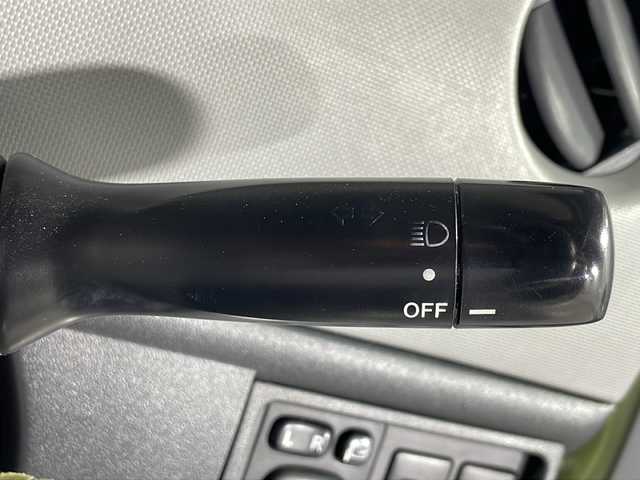 トヨタ シエンタ X LTD 沖縄県 2009(平21)年 8.6万km ライトグリーンメタリック 禁煙車　/７人乗り　/社外ディスプレイオーディオ/（ＢＴ，ＣＤ，ＵＳＢ，ＡｐｐｌｅＣａｒＰｌａｙ）　/バックカメラ　/片側パワースライドドア　/ドライブレコーダー　/ＥＴＣ/純正フロアマット　/電動格納ミラー　/ヘッドライトレベライザー