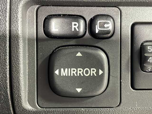 トヨタ シエンタ X LTD 沖縄県 2009(平21)年 8.6万km ライトグリーンメタリック 禁煙車　/７人乗り　/社外ディスプレイオーディオ/（ＢＴ，ＣＤ，ＵＳＢ，ＡｐｐｌｅＣａｒＰｌａｙ）　/バックカメラ　/片側パワースライドドア　/ドライブレコーダー　/ＥＴＣ/純正フロアマット　/電動格納ミラー　/ヘッドライトレベライザー