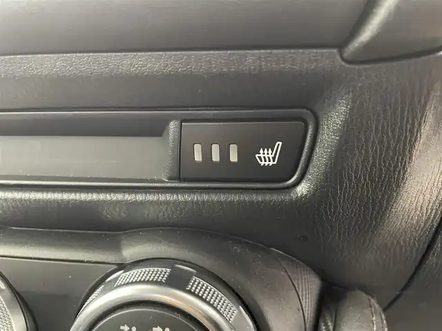 マツダ デミオ 13S ツーリング 富山県 2017(平29)年 4.6万km ソウルレッドプレミアムメタリック 純正ナビ/（AM/FM/CD/TV/DVD/BT)/フルセグテレビ/Bluetooth/レーダークルーズコントロール/リアパーキングセンサー/アイドリングストップ/前席シートヒーター/USB端子×2/AUX端子/純正フロアマット/プッシュスタート/スマートキー×2/オートライト/アダプティブLEDヘッドライト/車線逸脱警報システム/横滑り防止装置/ETC/ABS