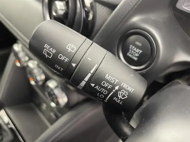 マツダ デミオ 13S ツーリング 富山県 2017(平29)年 4.6万km ソウルレッドプレミアムメタリック 純正ナビ/（AM/FM/CD/TV/DVD/BT)/フルセグテレビ/Bluetooth/レーダークルーズコントロール/リアパーキングセンサー/アイドリングストップ/前席シートヒーター/USB端子×2/AUX端子/純正フロアマット/プッシュスタート/スマートキー×2/オートライト/アダプティブLEDヘッドライト/車線逸脱警報システム/横滑り防止装置/ETC/ABS