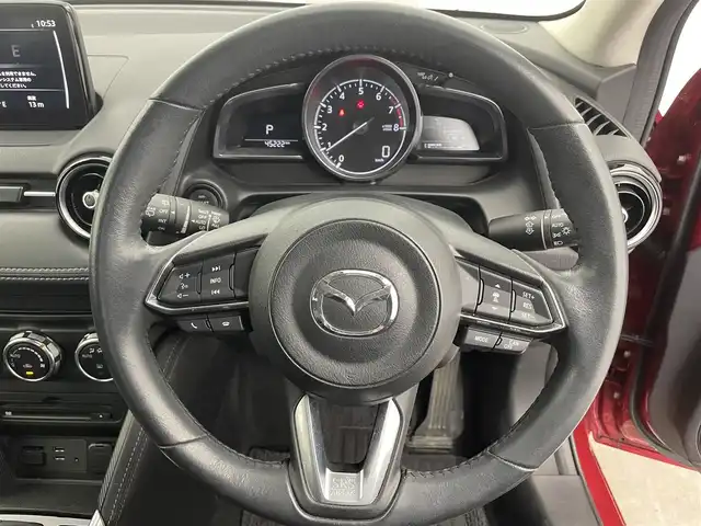 マツダ デミオ 13S ツーリング 富山県 2017(平29)年 4.6万km ソウルレッドプレミアムメタリック 純正ナビ/（AM/FM/CD/TV/DVD/BT)/フルセグテレビ/Bluetooth/レーダークルーズコントロール/リアパーキングセンサー/アイドリングストップ/前席シートヒーター/USB端子×2/AUX端子/純正フロアマット/プッシュスタート/スマートキー×2/オートライト/アダプティブLEDヘッドライト/車線逸脱警報システム/横滑り防止装置/ETC/ABS