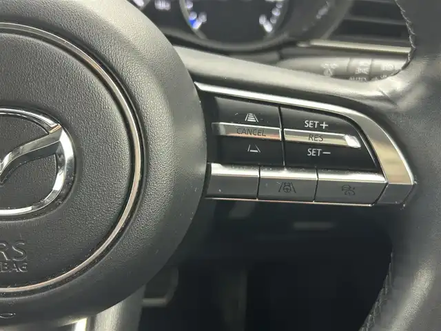 マツダ ＣＸ－３０ 20S Lパッケージ 熊本県 2021(令3)年 4.4万km スノーフレイクホワイトパールマイカ 禁煙車　/ワンオーナー　/ＢＯＳＥサウンド　/純正ナビ（ＣＤ・ＤＶＤ・フルセグ・ＢＴ・ＳＤ・ＵＳＢ・HDMI）/アラウンドビューモニター　/前方ドライブレコーダー　/アダブティブクルーズコントロール/ＥＴＣ　/衝突軽減ブレーキ/レーンキープアシスト/横滑り防止/ブラインドスポットモニター/前後クリアランスソナー　/前席シートヒーター/ステアリングヒーター/運転席パワーシート/シートメモリー/ヘッドアップディスプレイ/パワーバックドア/ハーフレザーシート/純正フロアマット/純正１８インチAW/オートライト/オートマチックハイビーム/LEDヘッドライト/スマートキー/プッシュスタート/スペアキー1本/保証書/取扱説明書