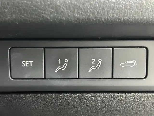 マツダ ＣＸ－３０ 20S Lパッケージ 熊本県 2021(令3)年 4.4万km スノーフレイクホワイトパールマイカ 禁煙車　/ワンオーナー　/ＢＯＳＥサウンド　/純正ナビ（ＣＤ・ＤＶＤ・フルセグ・ＢＴ・ＳＤ・ＵＳＢ・HDMI）/アラウンドビューモニター　/前方ドライブレコーダー　/アダブティブクルーズコントロール/ＥＴＣ　/衝突軽減ブレーキ/レーンキープアシスト/横滑り防止/ブラインドスポットモニター/前後クリアランスソナー　/前席シートヒーター/ステアリングヒーター/運転席パワーシート/シートメモリー/ヘッドアップディスプレイ/パワーバックドア/ハーフレザーシート/純正フロアマット/純正１８インチAW/オートライト/オートマチックハイビーム/LEDヘッドライト/スマートキー/プッシュスタート/スペアキー1本/保証書/取扱説明書