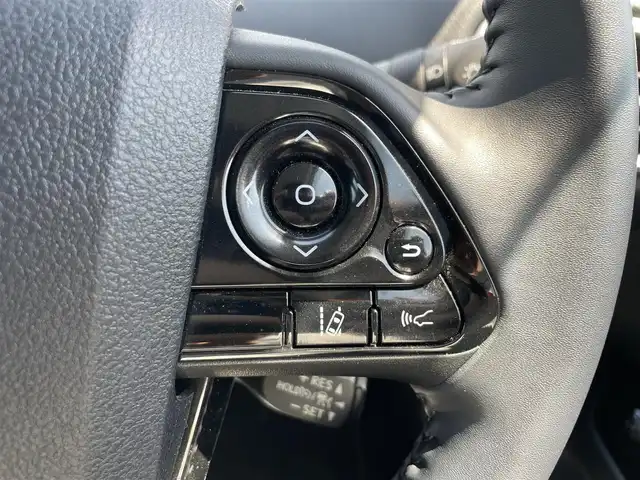 トヨタ プリウス ＰＨＶ S セーフティパッケージ 滋賀県 2022(令4)年 1.4万km アティチュードブラックマイカ ワンオーナー/純正ナビ/・Bluetooth/・カープレイ/ETC2.0/前後ドラレコ/LEDヘッドライト/オートハイビーム/フォグ/革ステアリングリモコン/レーダークルーズコントロール/セーフティーセンス/パノラミックビューモニター/オートリトラミラー/ブラインドスポット/100V充電/USB/充電ケーブル